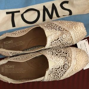 TOMS